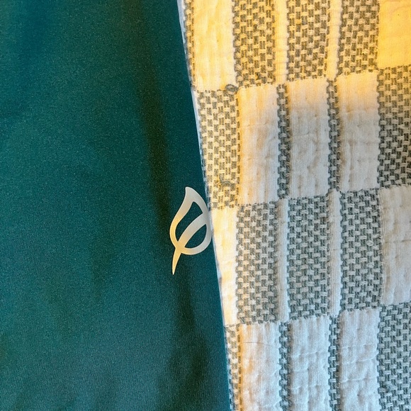 Ptula Leggings in Emerald - Picture 6 of 6